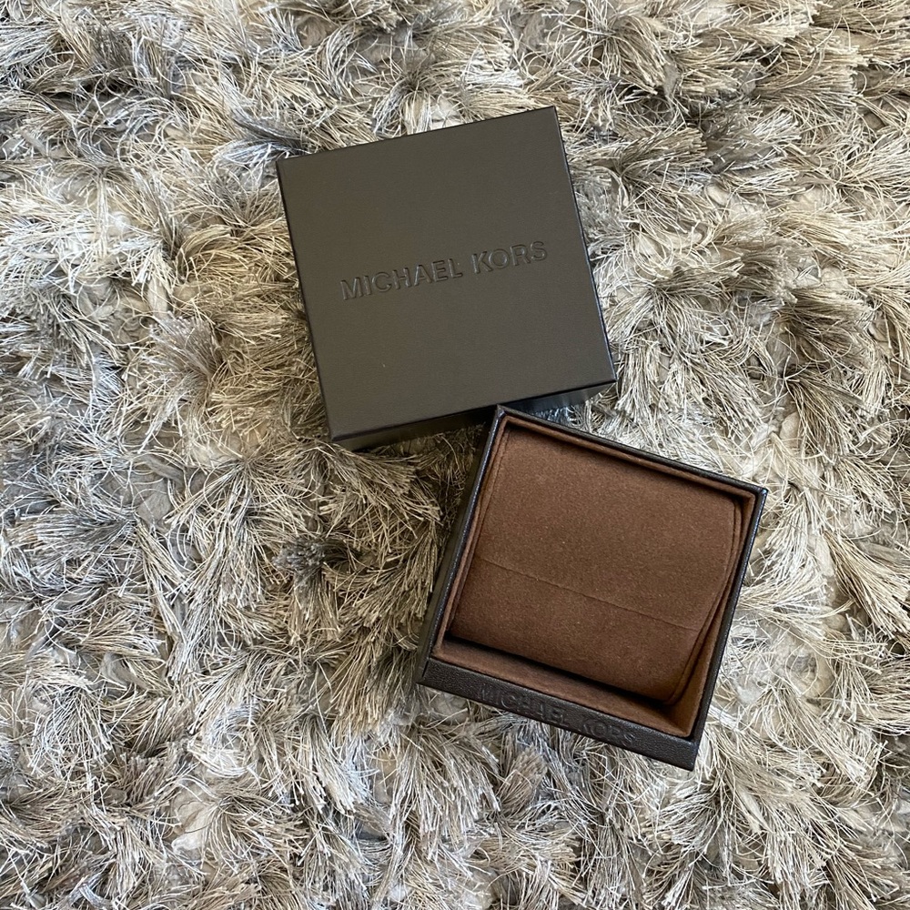 Michael Kors Watch Box